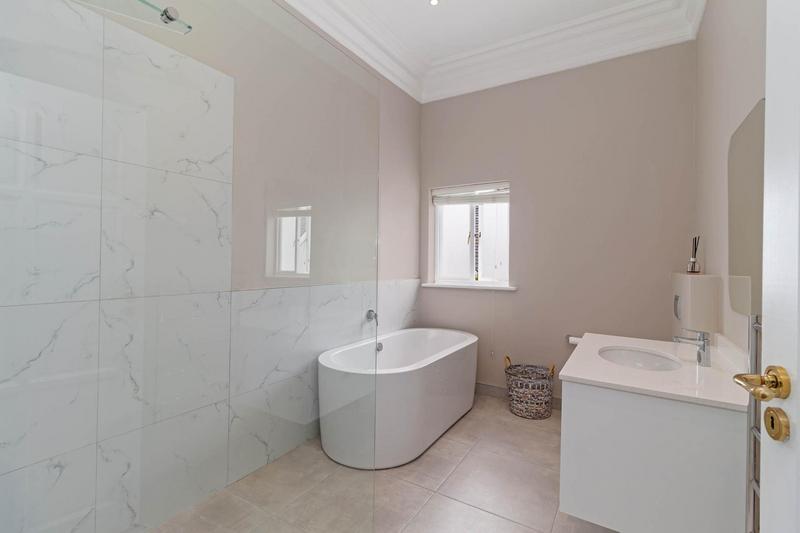 To Let 4 Bedroom Property for Rent in Steenberg Estate Western Cape